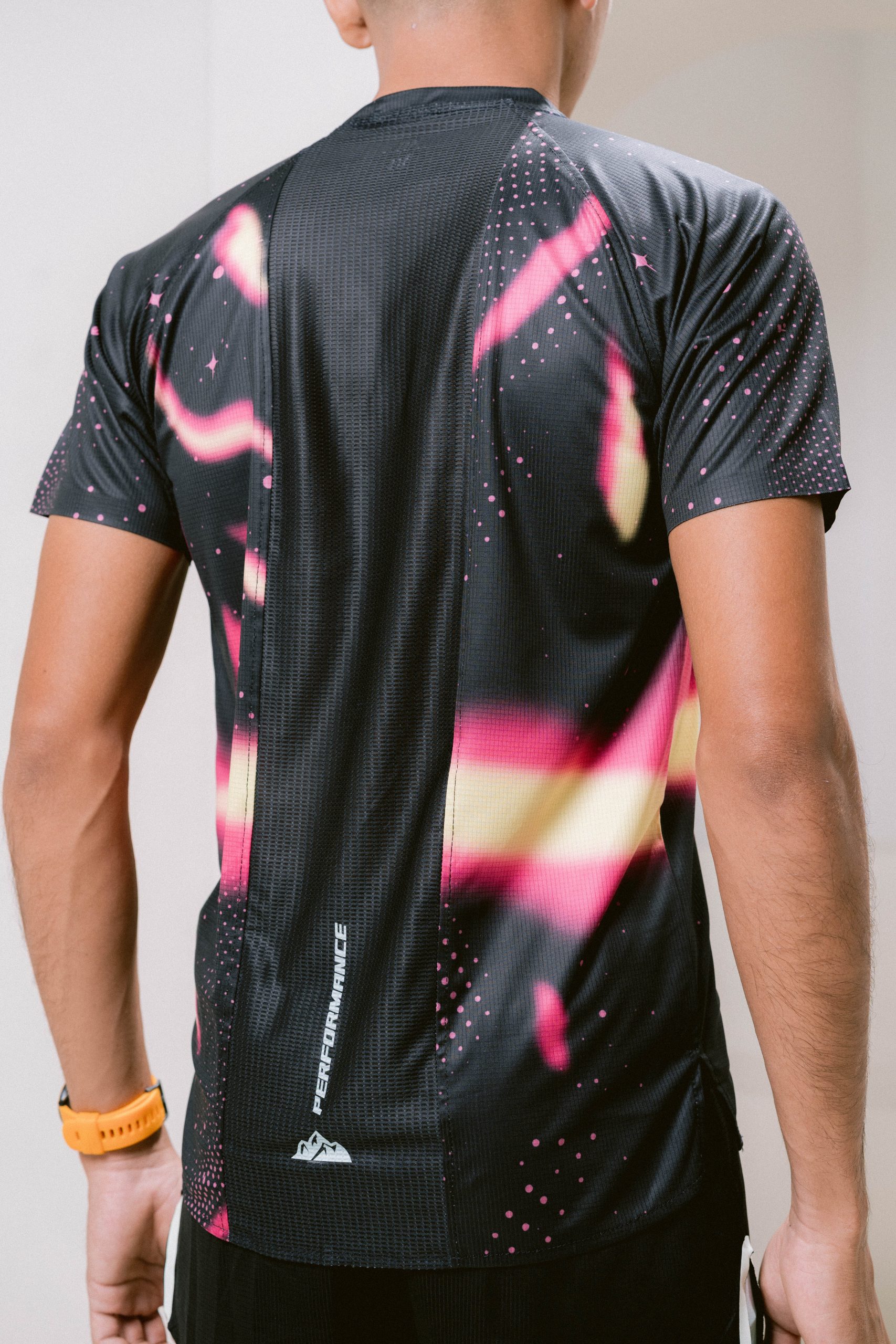 Meteoroid Red Performance - Image 2